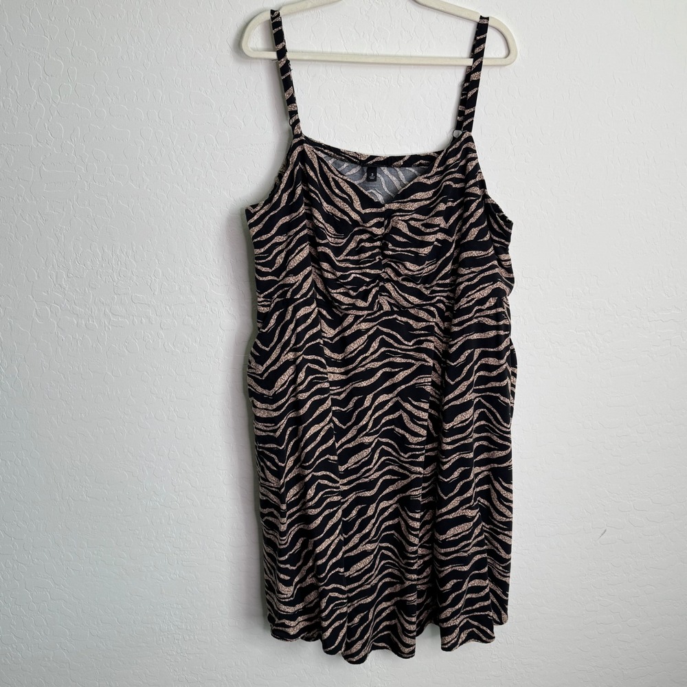 Torrid Zebra Print Ruched Bust Midi Dress Sz 3X Black Tan Animal Print Boho